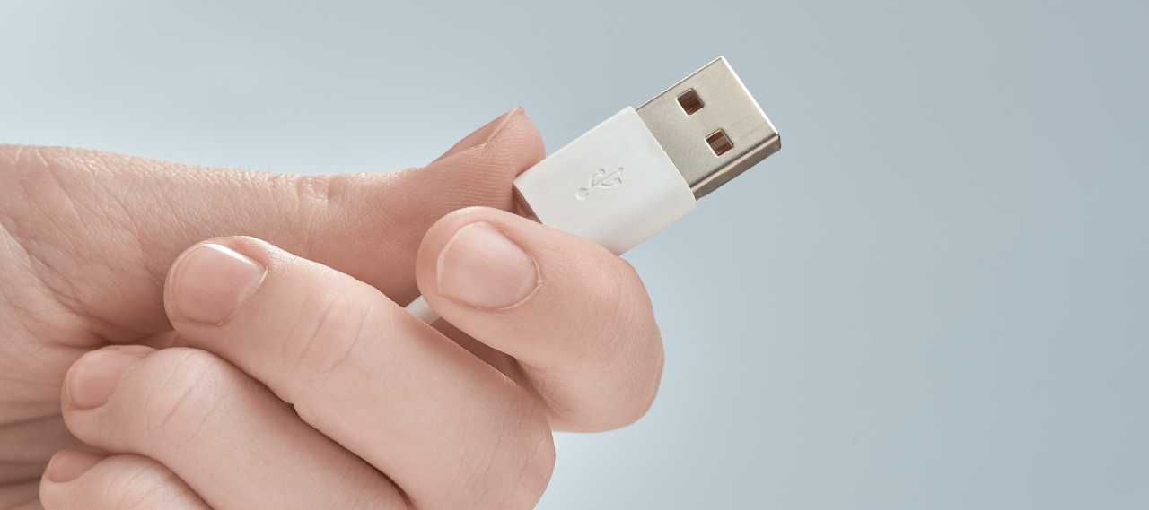 Una presa USB (Adobe Stock)
