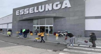 Volantino “Speciale multimediale ed elettrodomestici” firmato Esselunga