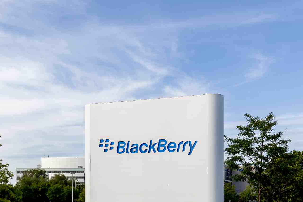 BlackBerry sede 20220102 cell