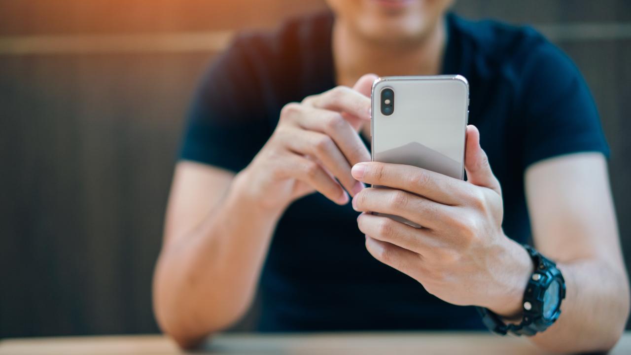 Acquistare un iPhone usato conviene? Ecco le regole per non cadere nei tranelli