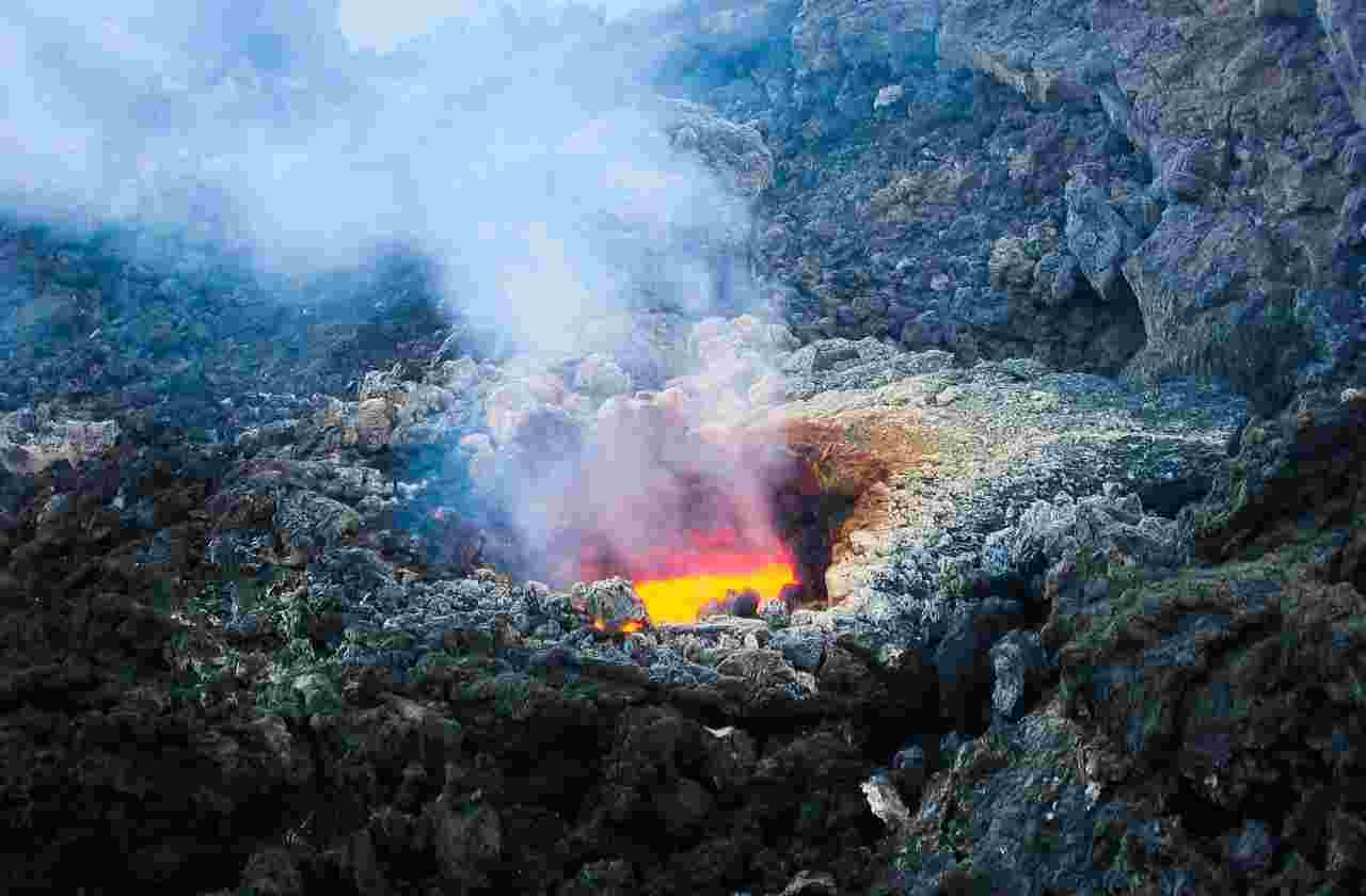 Cratere Etna 20220222 tech