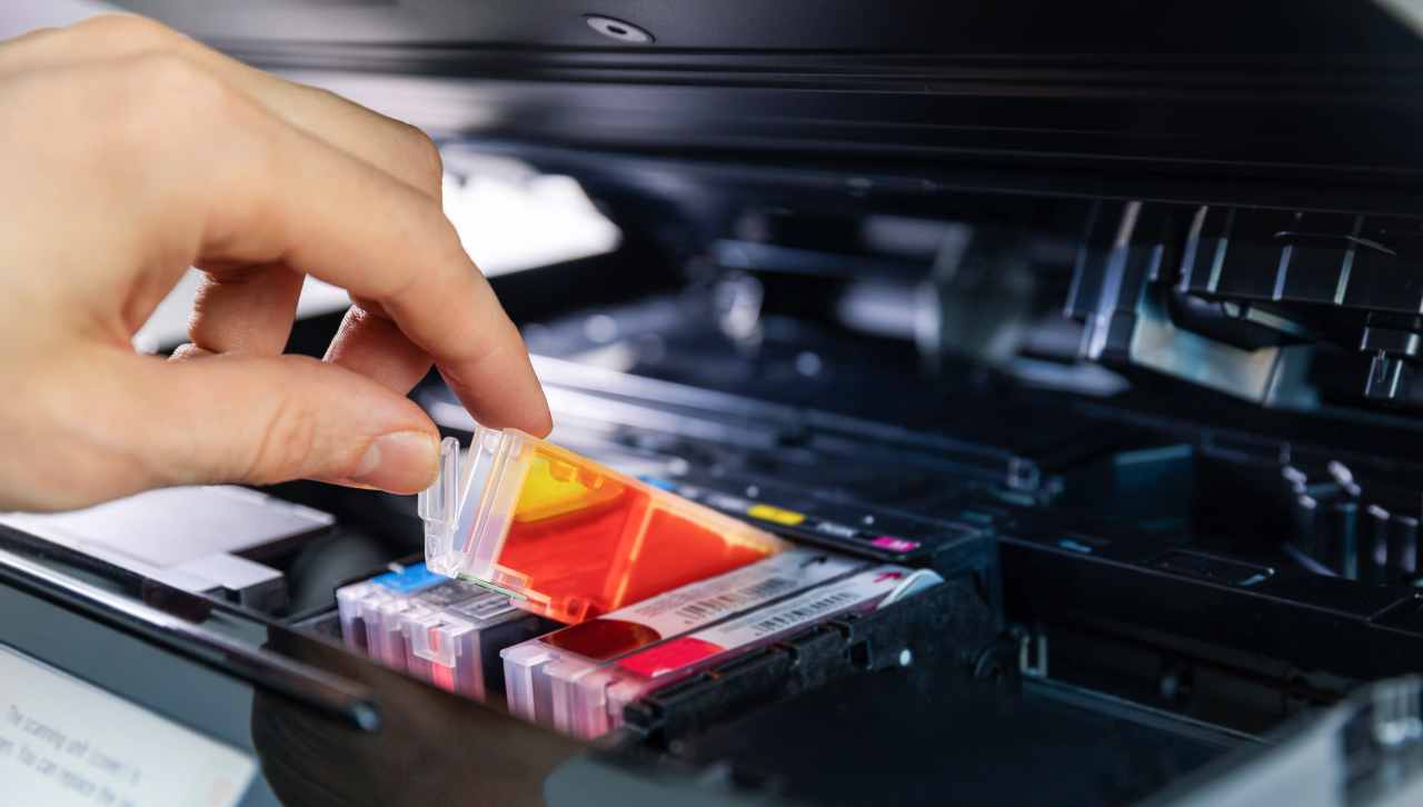 Stampanti inkjet: quale scegliere per poter risparmiare su inchiostro e colori