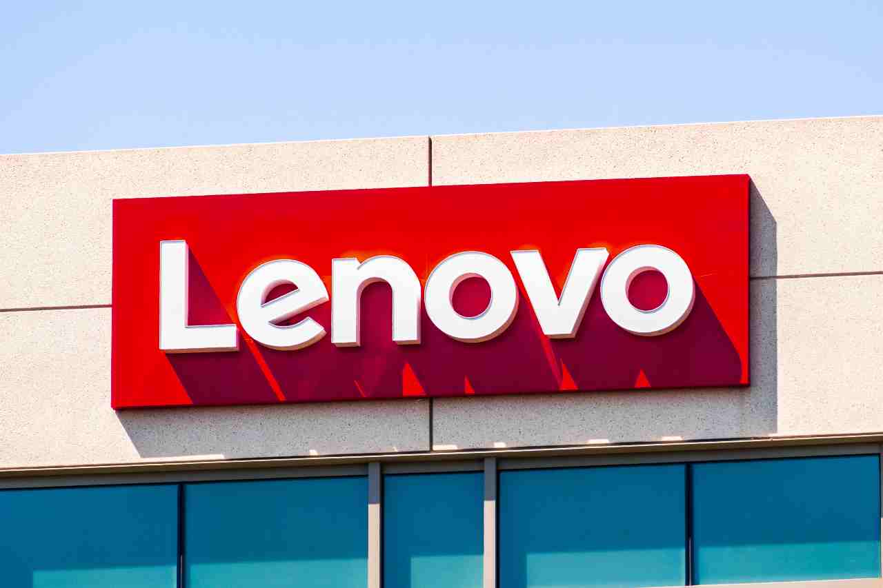 Lenovo, il logo 20220508 tech