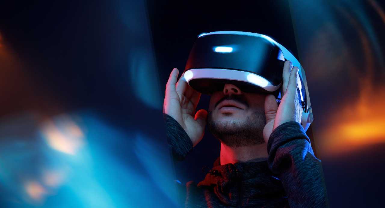 Visore realtà virtuale 20220507 tech