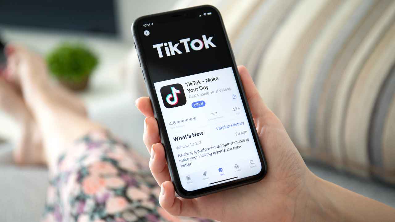 TikTok si rinnova e introduce due nuove funzioni contro la dipendenza dai Social